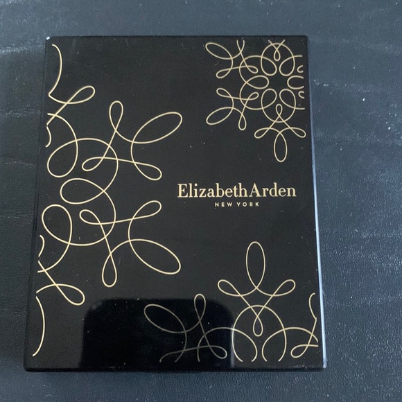 Elizabeth Arden Makeup Elizabeth Arden Eye Shadow And Blush Pallet